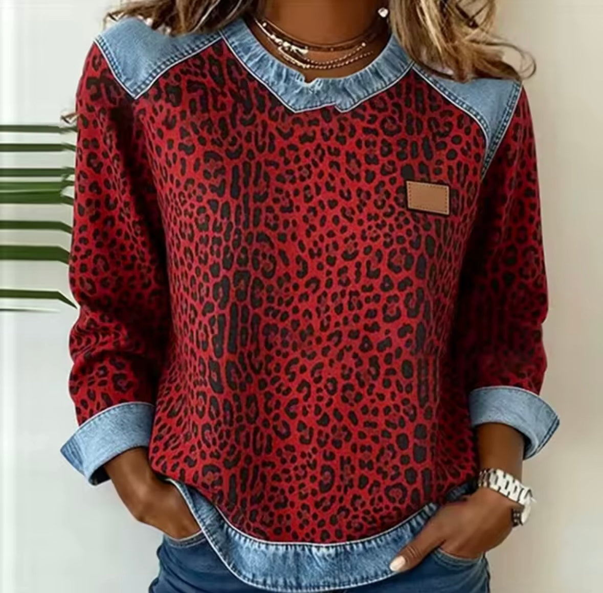 Clara | Women's Leopard Print Sweater with Contrast Collar